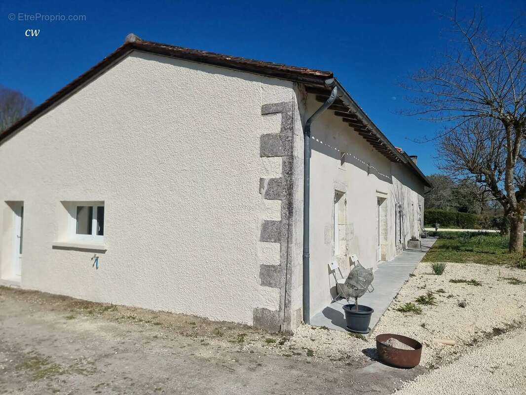 Maison à CHALAIS