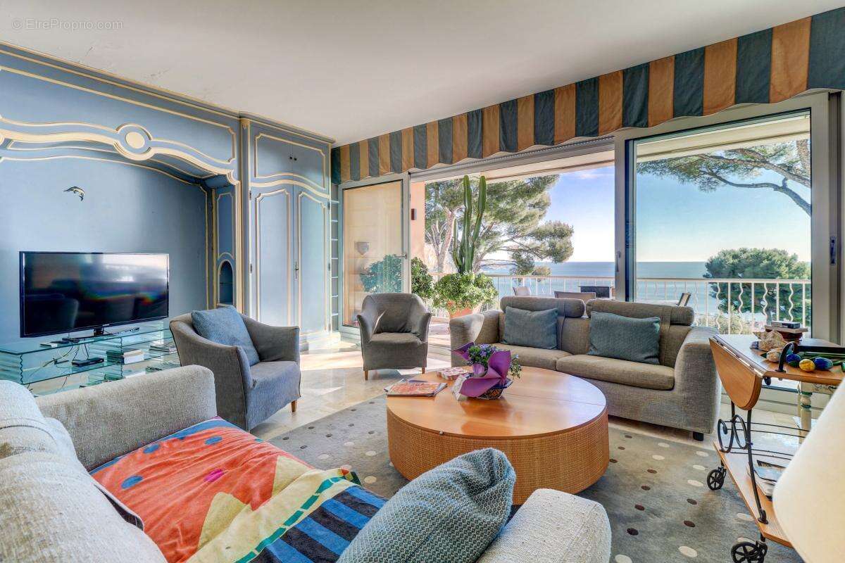 Appartement à VILLEFRANCHE-SUR-MER