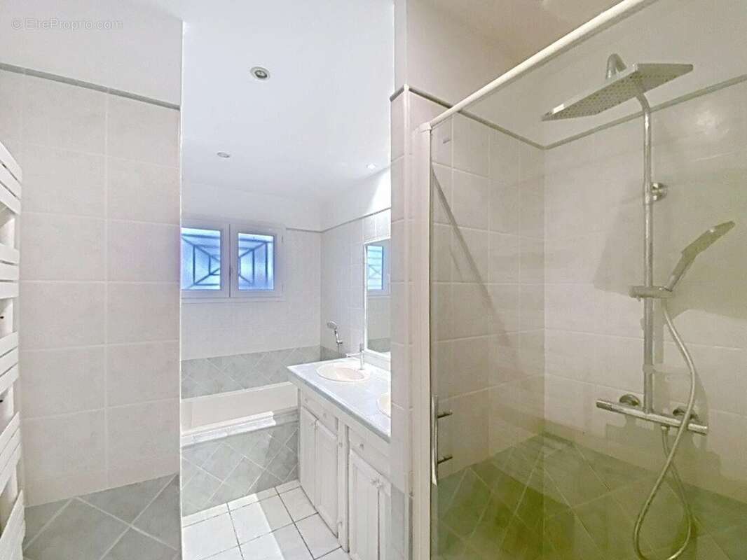 Photo 5 - Maison à LE HAILLAN