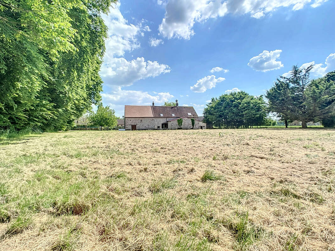 Maison à MONTMIRAIL