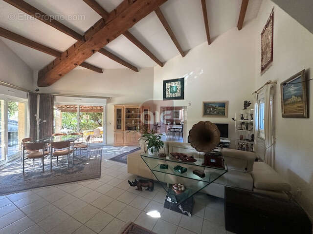 Maison à LES MATELLES