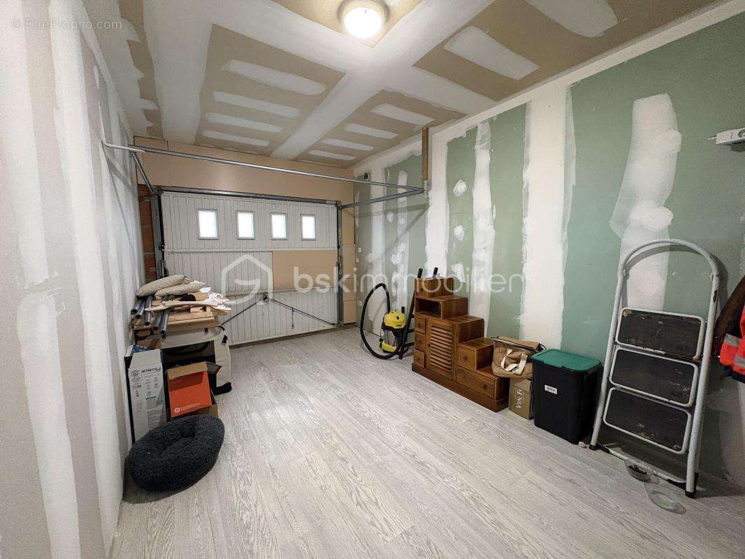  Maison contemporaine de 124 m² / 4 CHAMBRES avec PISCINE – Terrain 1 800 m² - photo 17