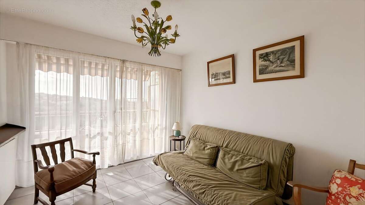 Appartement à SAINT-RAPHAEL