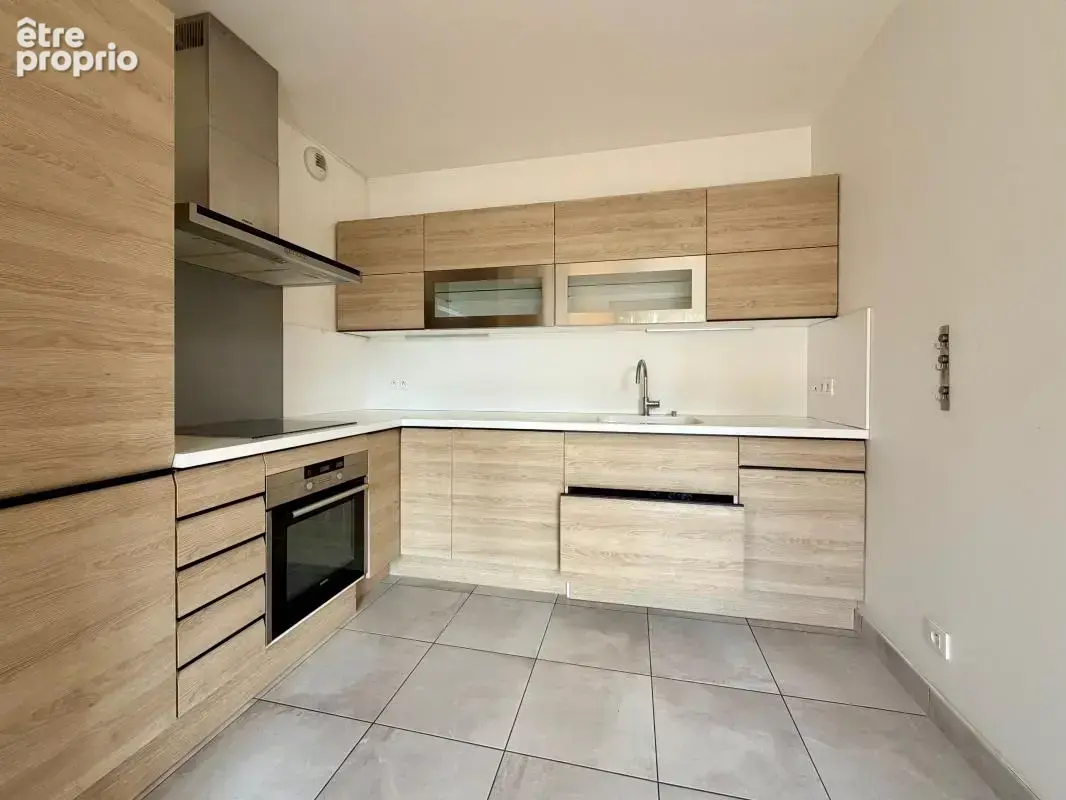 Nogent-sur-Marne – 5 pièces familial de 104 m², dernier étage, terrasse de 20 m² et 2 parkings - photo 6