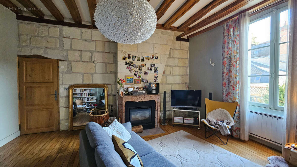 Appartement à SAINT-CYR-SUR-LOIRE