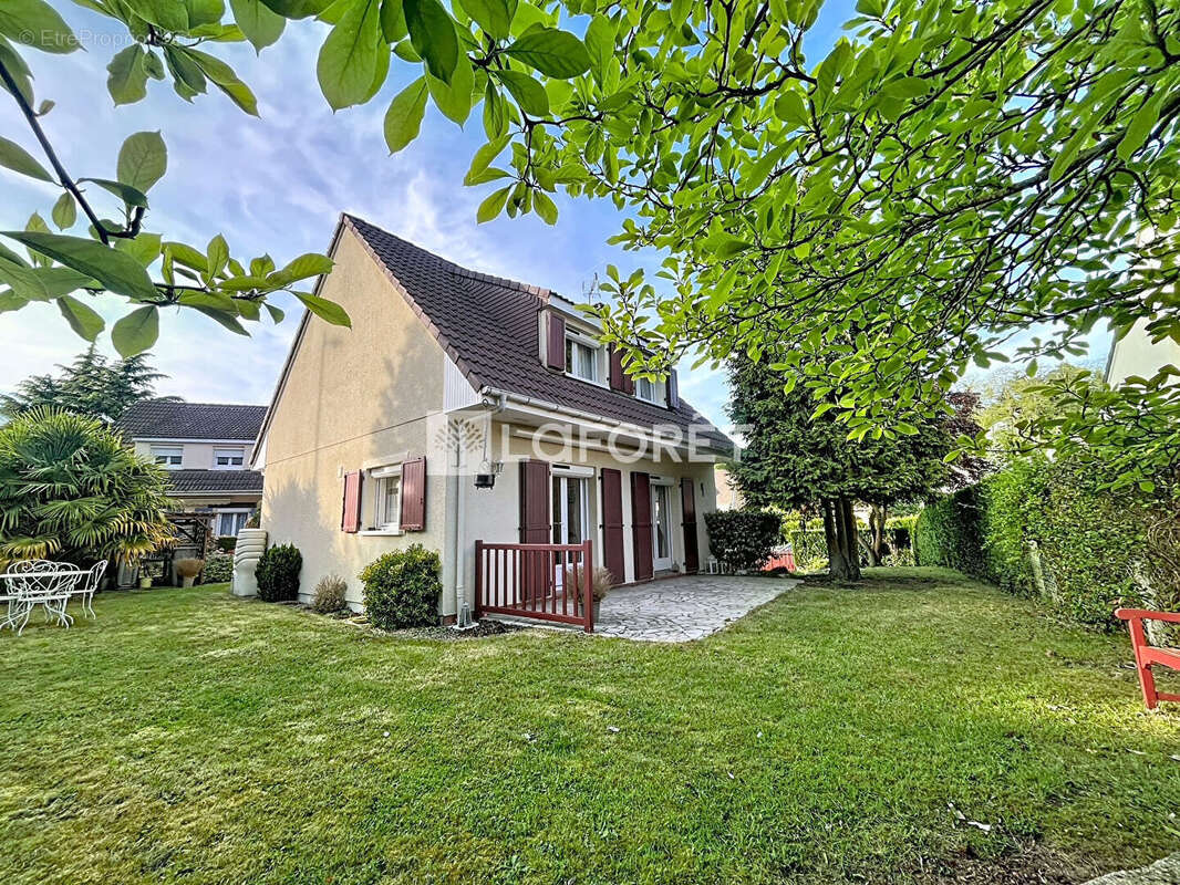 Maison à PETIT-COURONNE