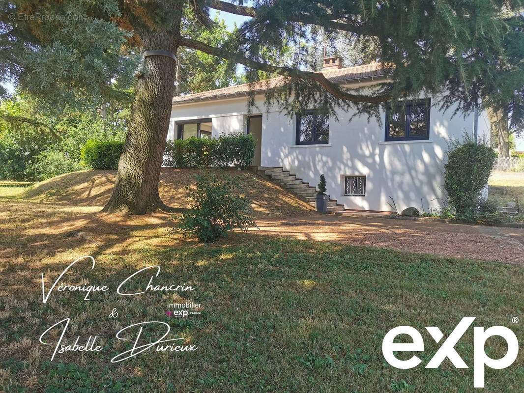 Maison à SAINT-GENIS-LAVAL