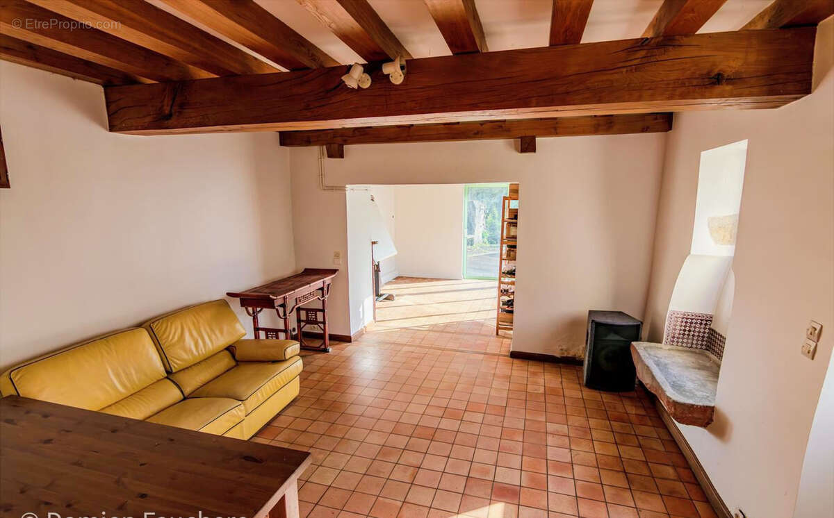 Maison à SAINTE-MESME