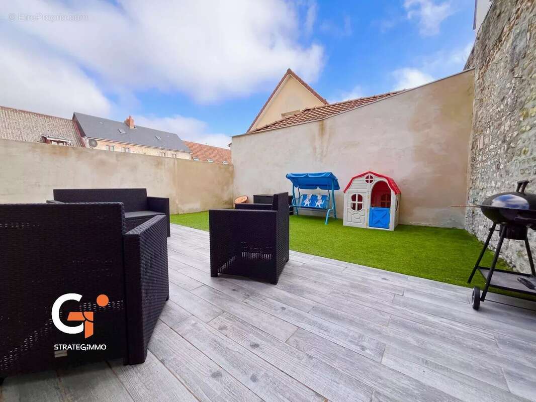 Maison à SAINT-ETIENNE-DU-ROUVRAY