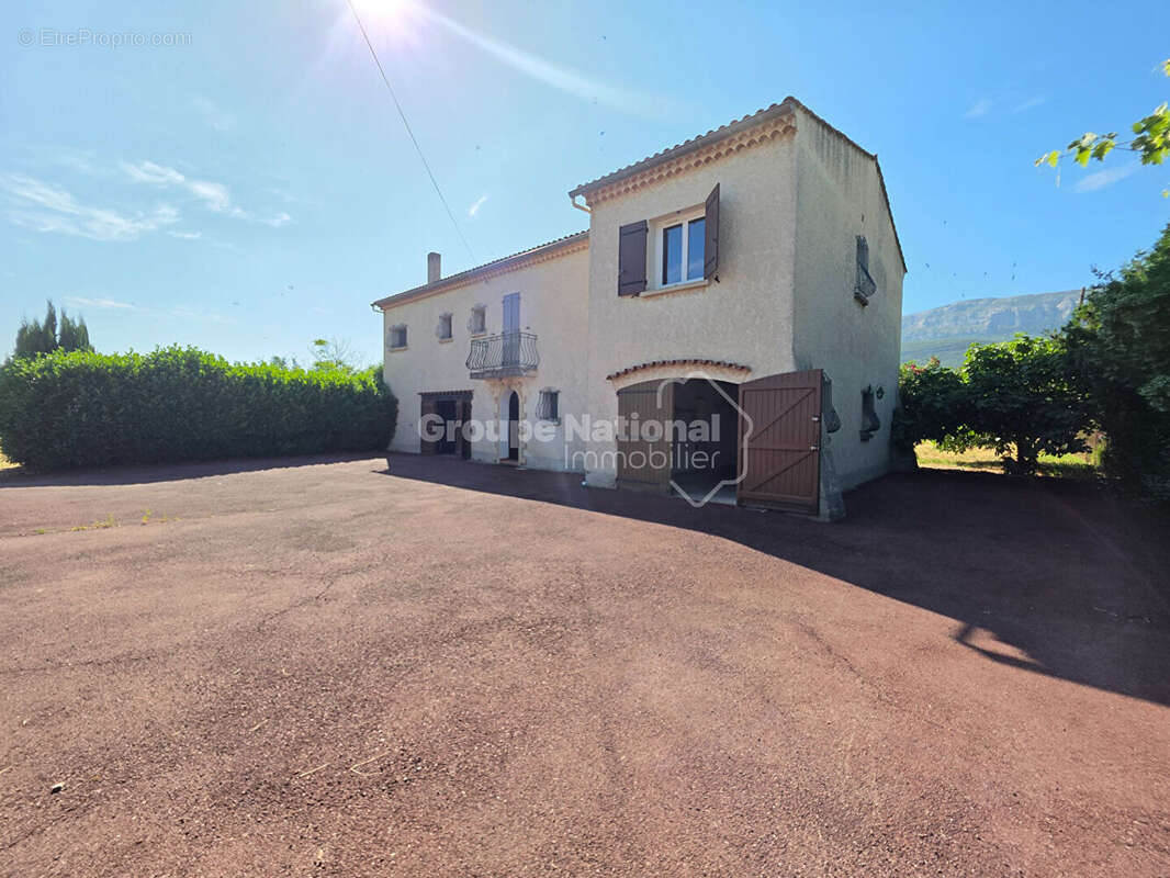 Maison à NANS-LES-PINS