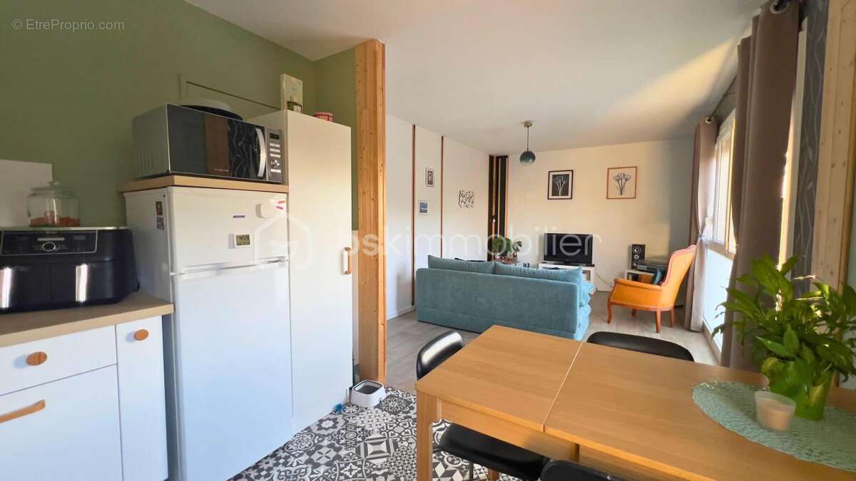 Appartement à CORMELLES-LE-ROYAL