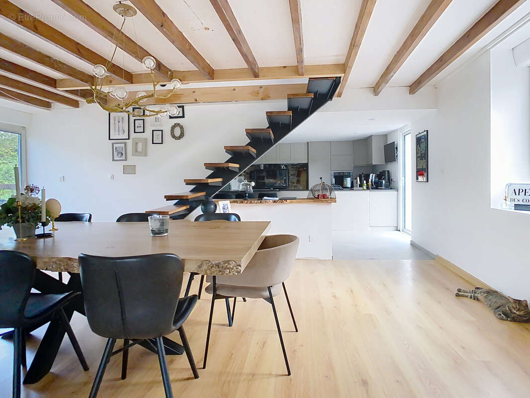 Maison à PICAUVILLE