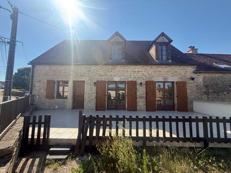 Maison à vendre 5 pièces à 8 km de VENAREY LES LAUMES-12 km de MONTBARD - photo 7