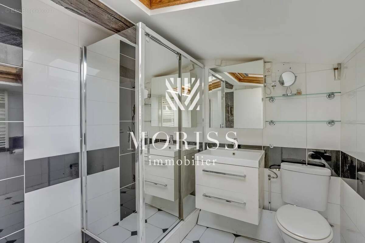 Appartement à PARIS-19E