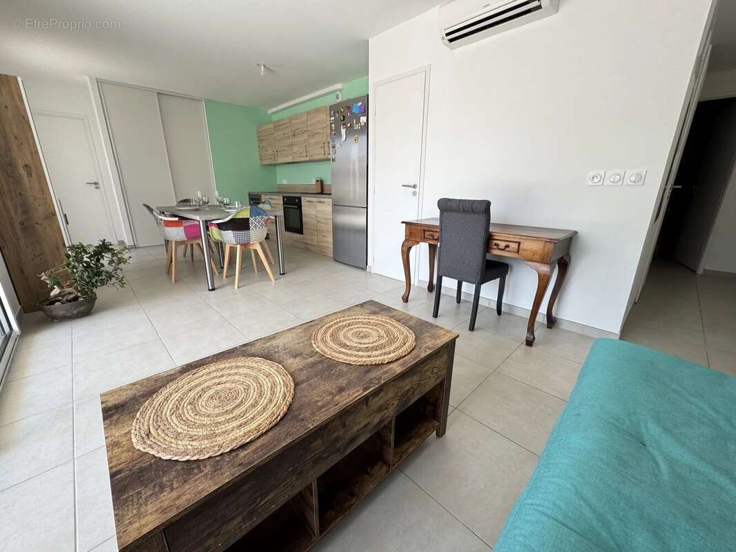 Appartement à LA LONDE-LES-MAURES
