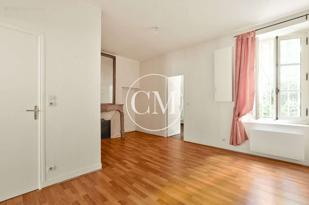 Appartement à VERSAILLES