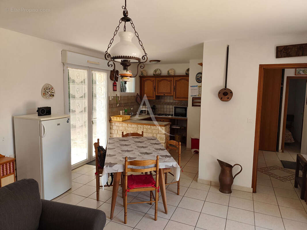 Maison à SAINT-NAZAIRE-SUR-CHARENTE