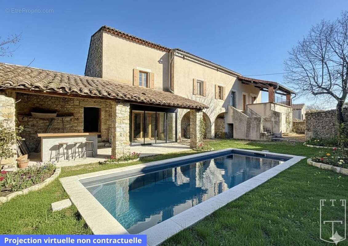 Maison à VALLON-PONT-D&#039;ARC