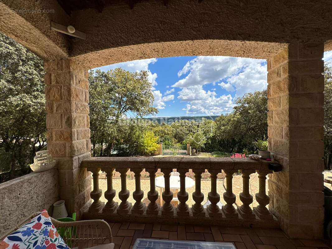 Maison à GOUDARGUES