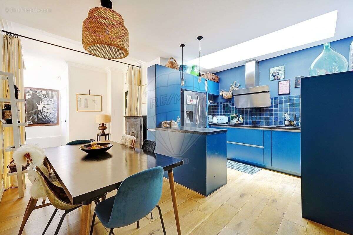 Appartement à PARIS-9E