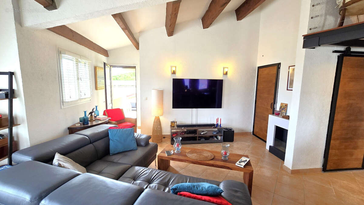 T3 d'exception avec 2 terrasses, vue panoramique - photo 2