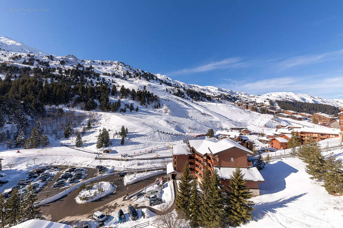 Appartement à LES ALLUES
