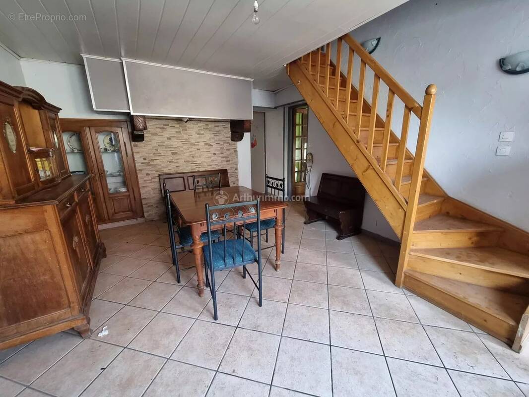 Maison à HARREVILLE-LES-CHANTEURS