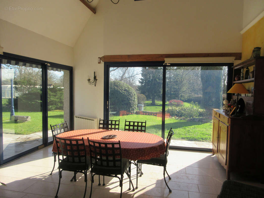 Maison à LE PECHEREAU