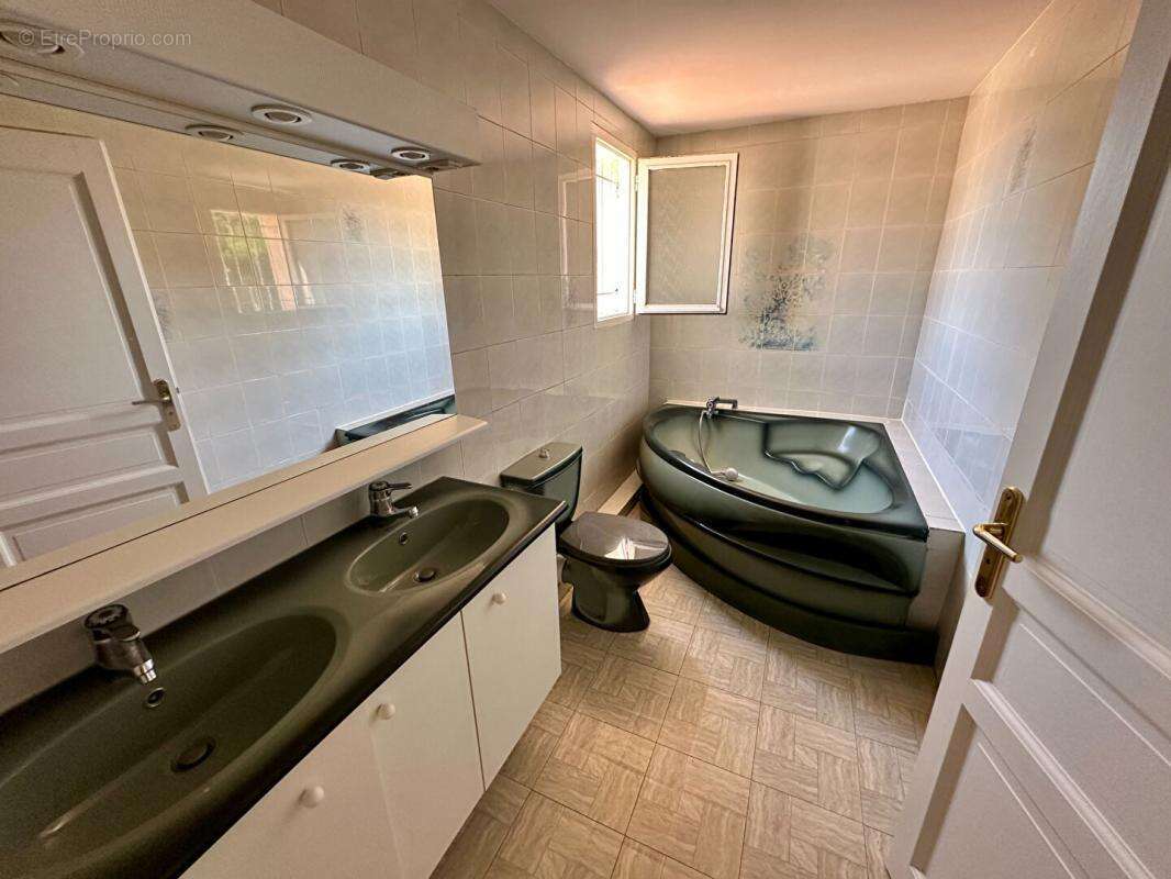 Villa 5 chambres avec piscine et annexe -LATTES BOIRARGUES - photo 16