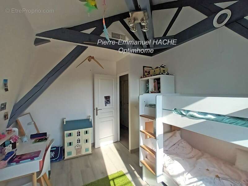 Appartement à MAREIL-MARLY