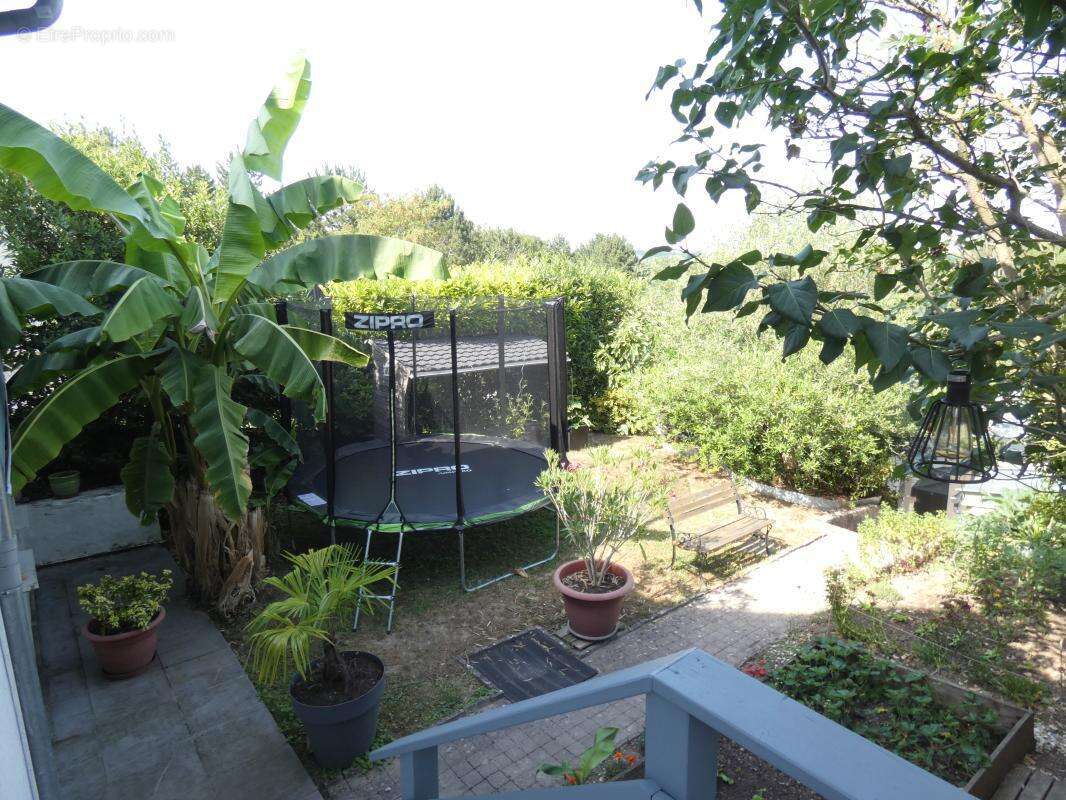 Maison 102 m² à Vaureal  - photo 17