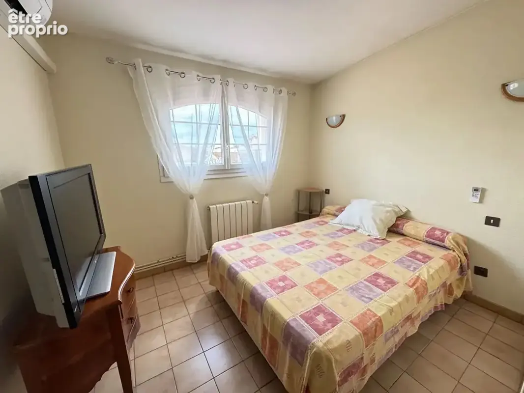 Villa 3 faces de 122 m² avec piscine - photo 13