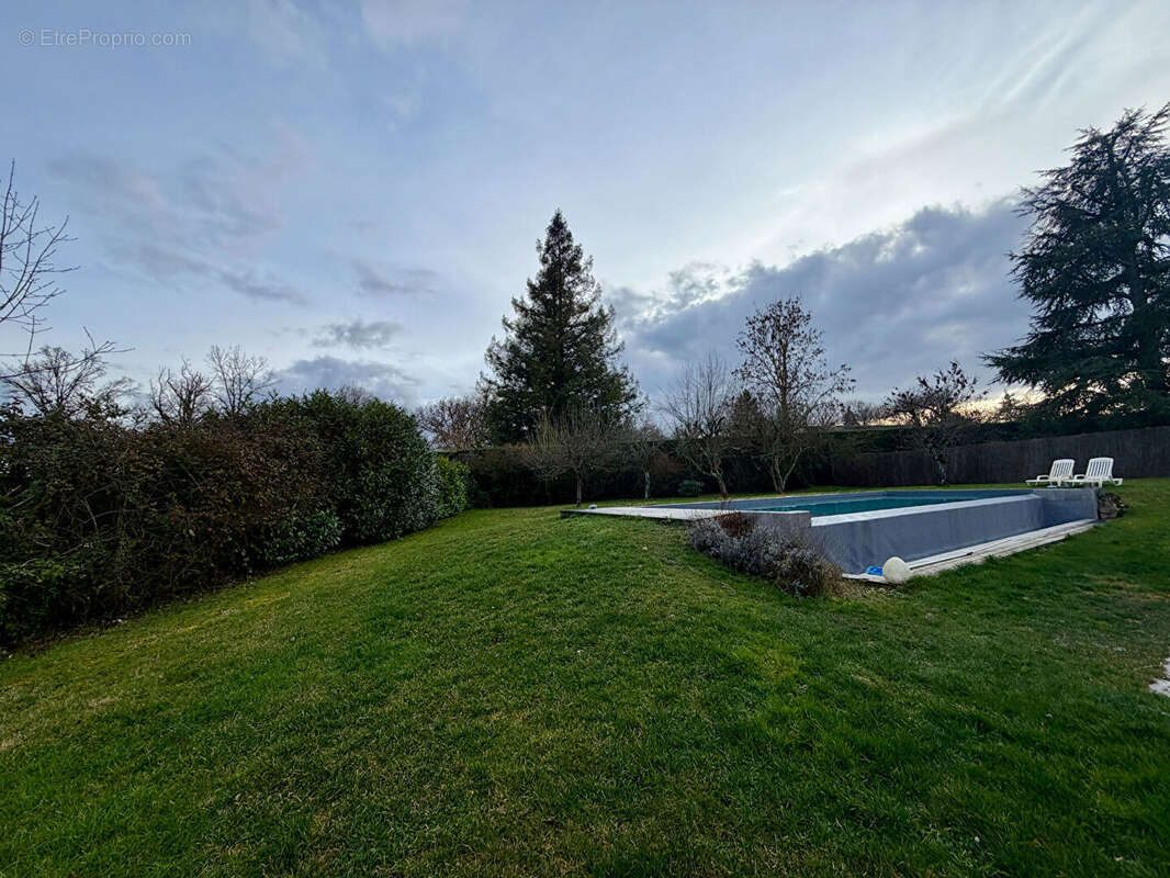 Maison à GROSROUVRE