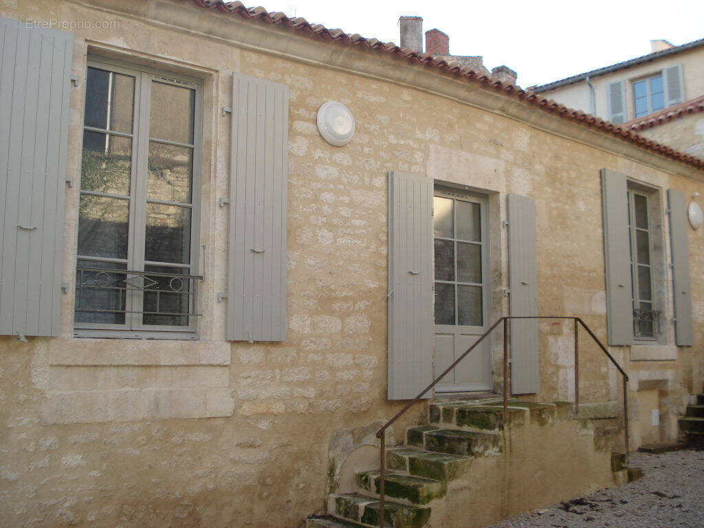 Appartement à FONTENAY-LE-COMTE
