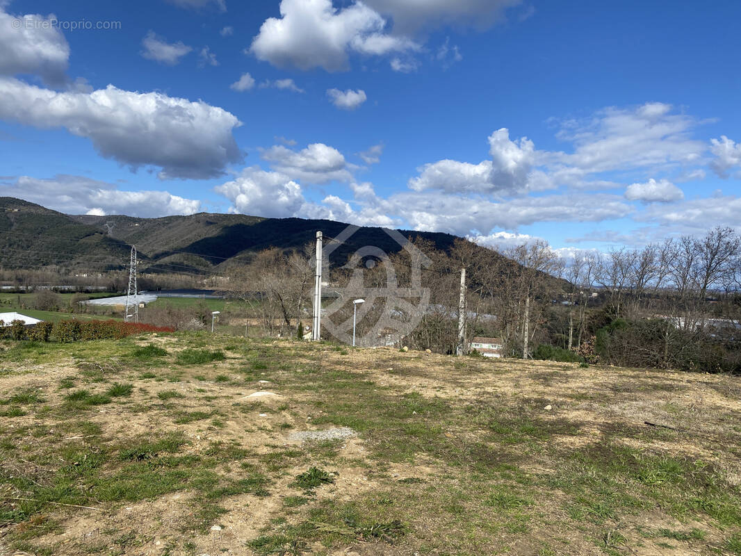 Terrain à LA VOULTE-SUR-RHONE