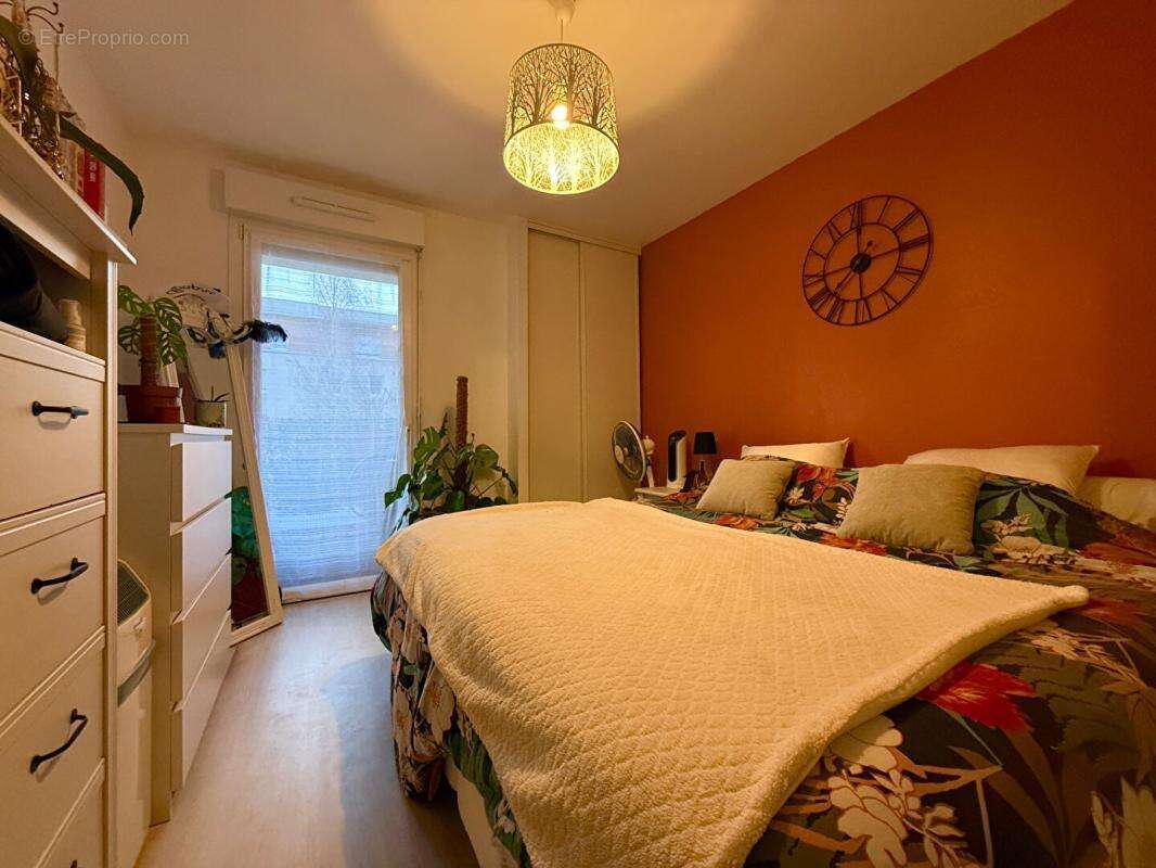 Appartement à FLEURY-SUR-ORNE