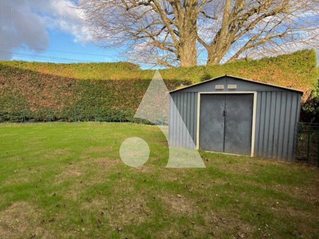 Appartement à NEYRON