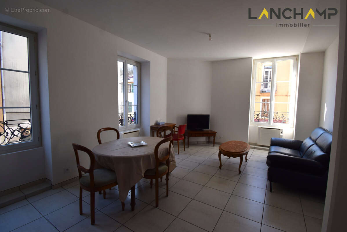 Appartement à SEYSSEL