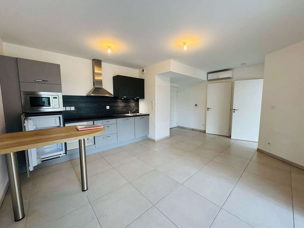 Photo 8 - Appartement à BORMES-LES-MIMOSAS