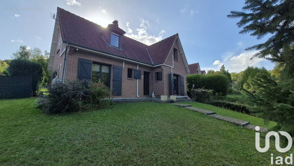 Photo 1 - Maison à AUXI-LE-CHATEAU