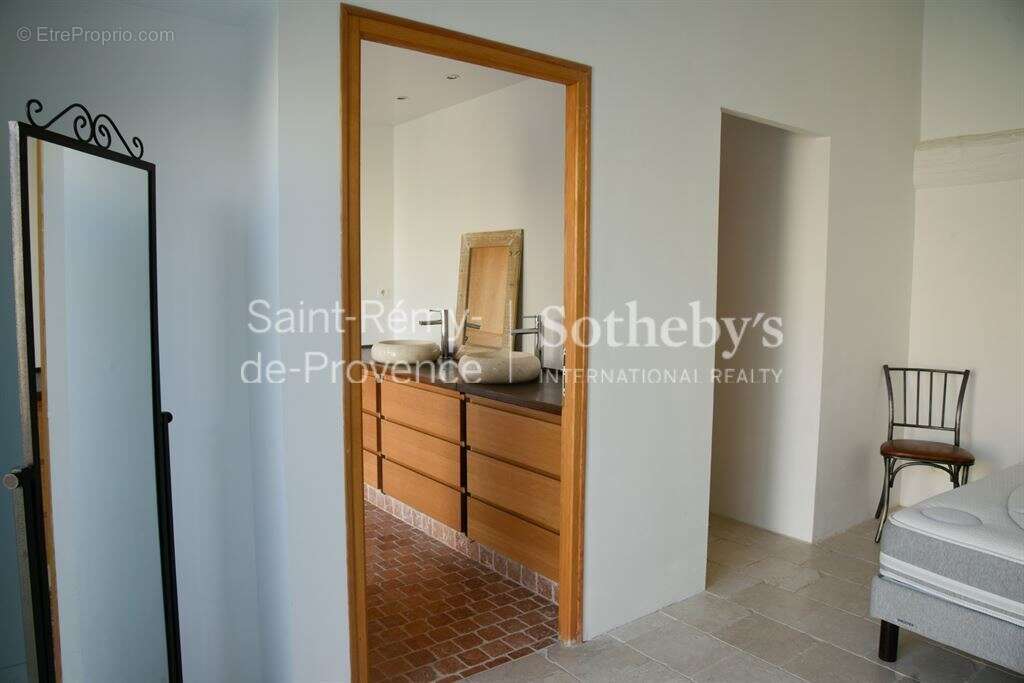 Maison à MAUSSANE-LES-ALPILLES