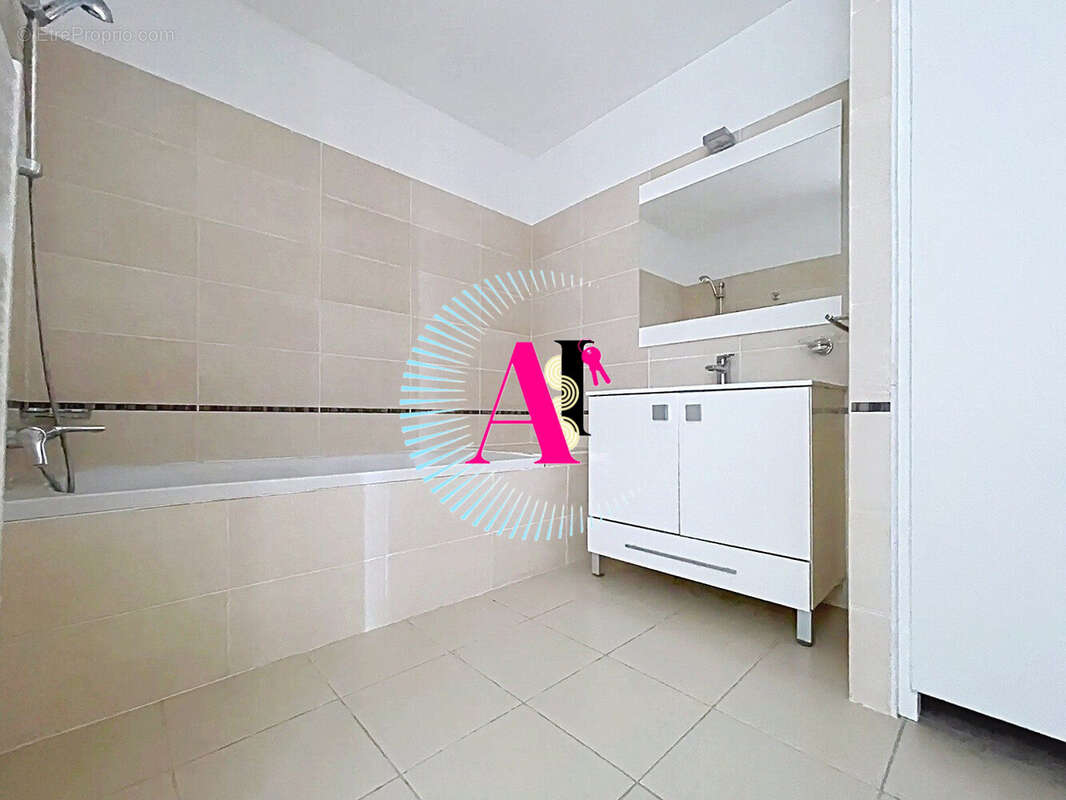 Appartement 60 m² à Grasse  - photo 8