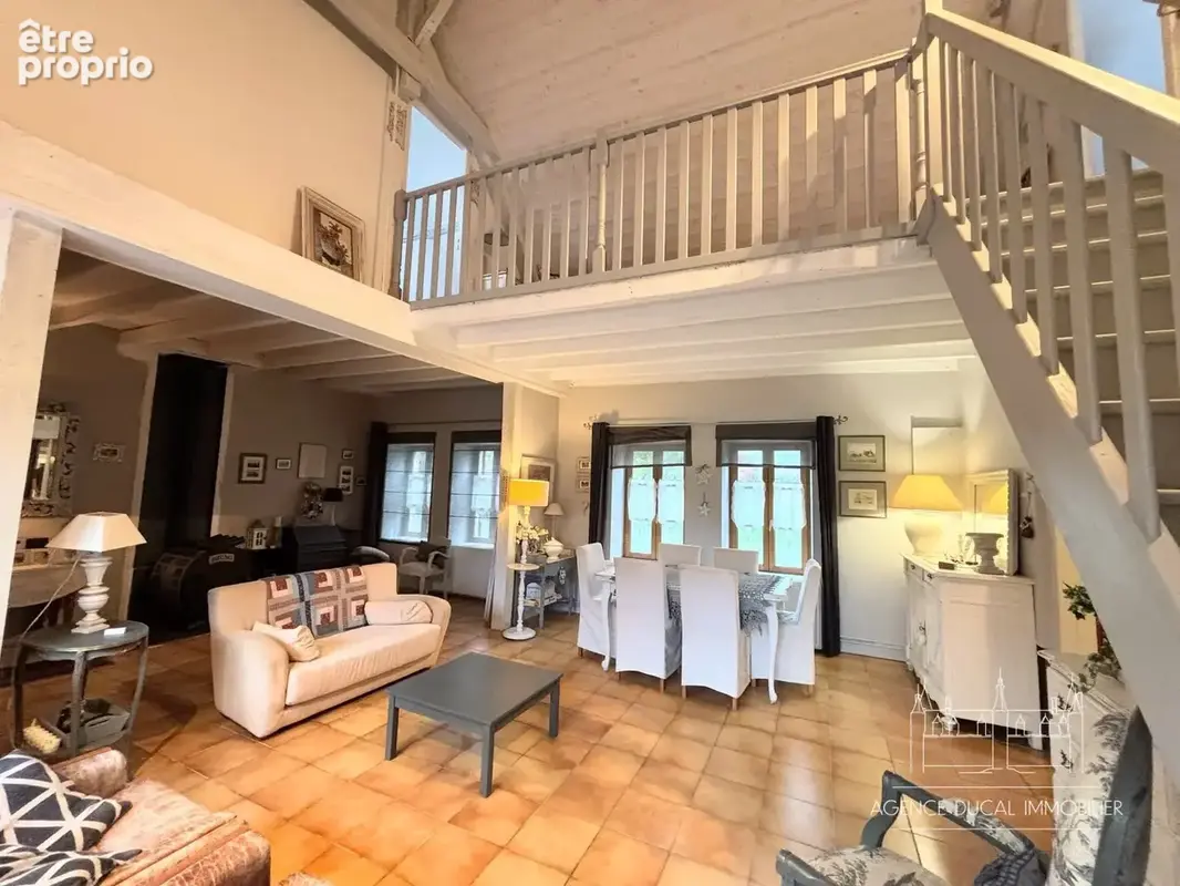 Maison 7 pièces 161 m² à vendre à Neuvy-Le-Barrois (18600) - photo 4