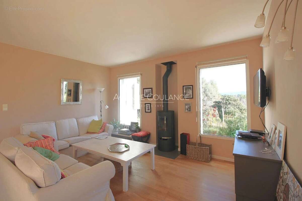 Maison à LA CADIERE-D'AZUR