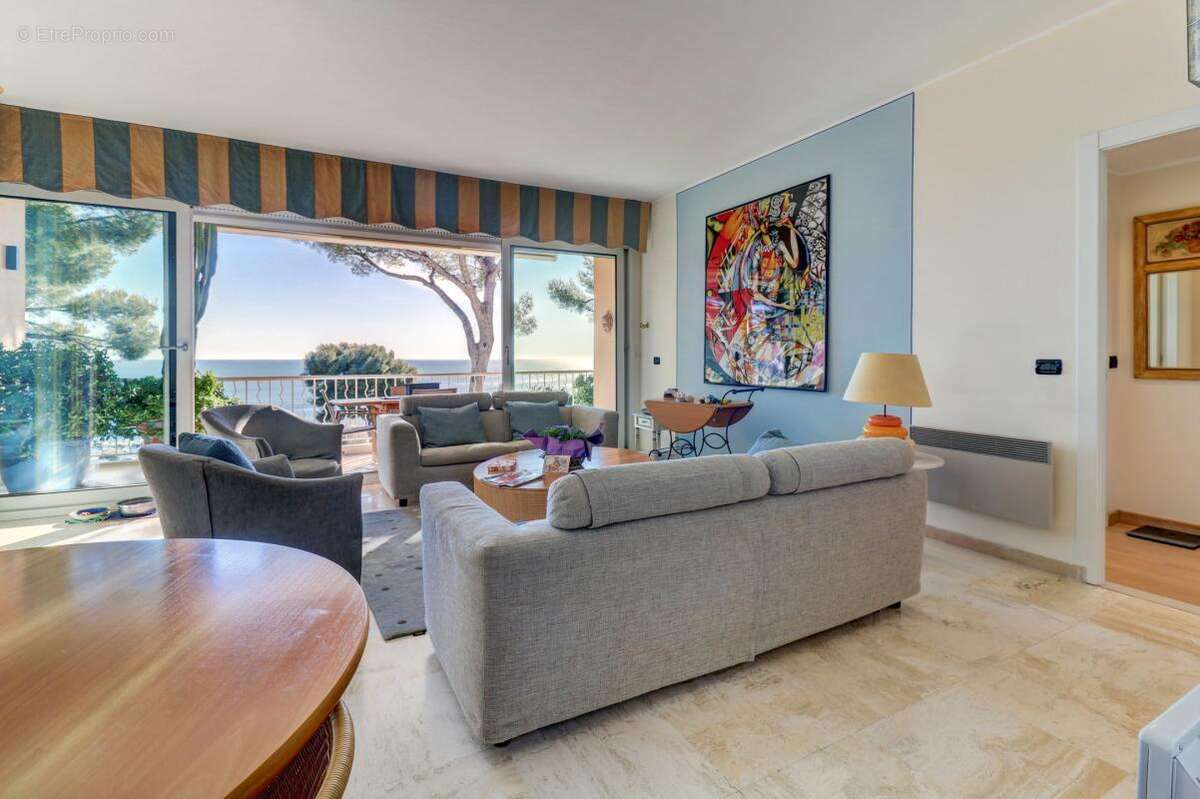 Appartement à VILLEFRANCHE-SUR-MER