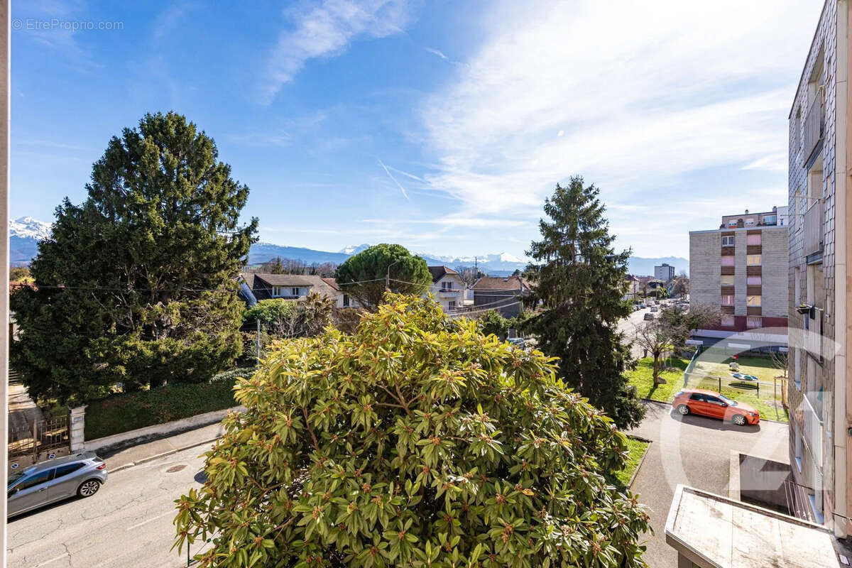 Appartement à SEYSSINET-PARISET