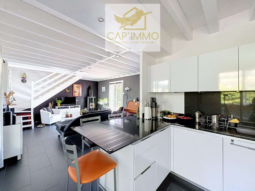 Maison 131 m² à Magny-En-Vexin  - photo 5