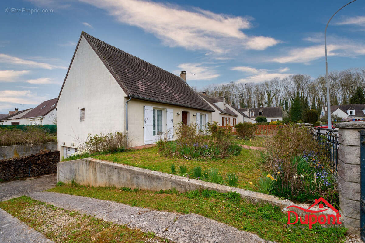 Maison à CUCHARMOY