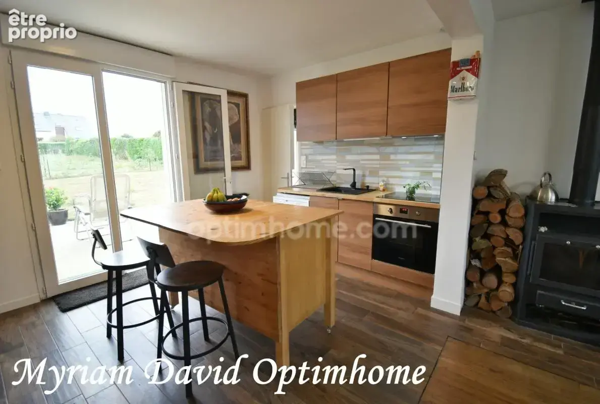 Maison entièrement rénovée 110 m² – 4 chambres – DPE C – Terrain 1 340 m² – Proche bourg de Plouray - photo 4