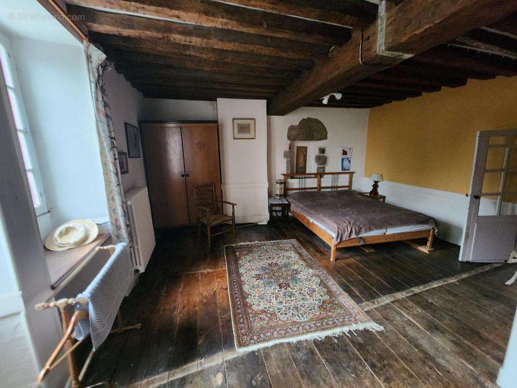 Maison à CONFOLENS